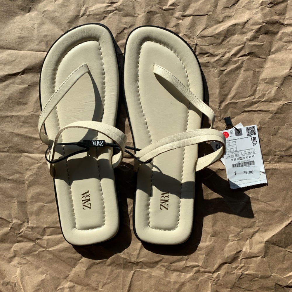 Zara Asymmetrical Strap Cream Leather Sandals, Size 38, US 7.5 New with Tags